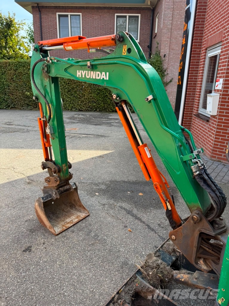 Hyundai Robex 18-9 ak Mini bagri <7t