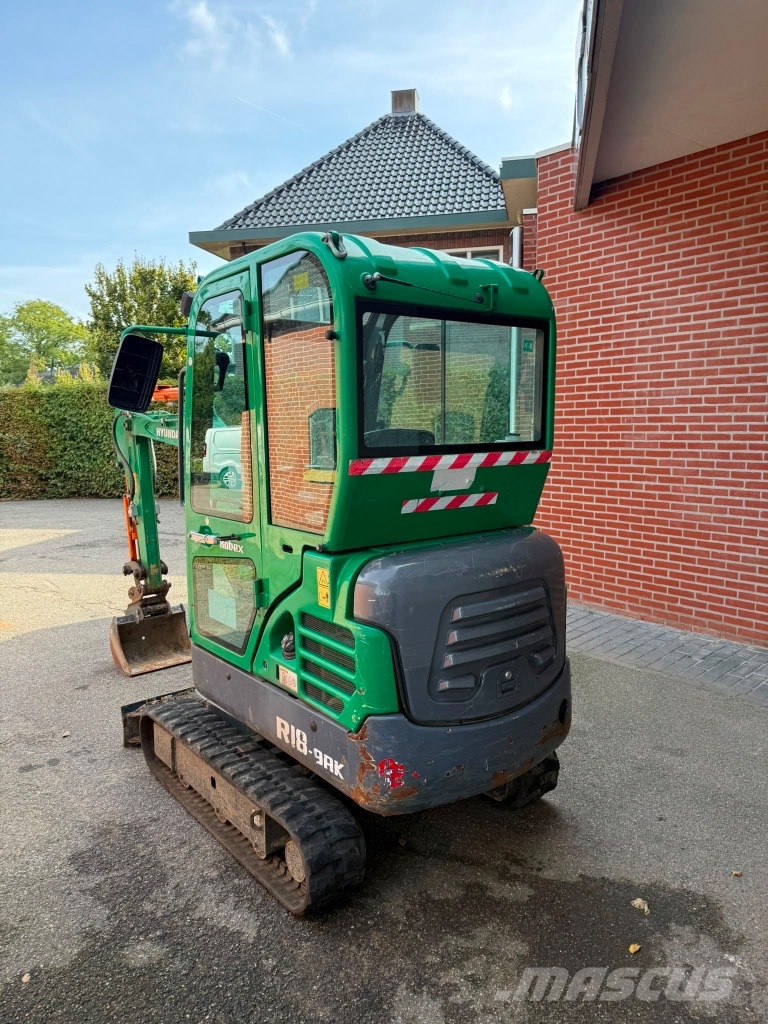 Hyundai Robex 18-9 ak Mini bagri <7t