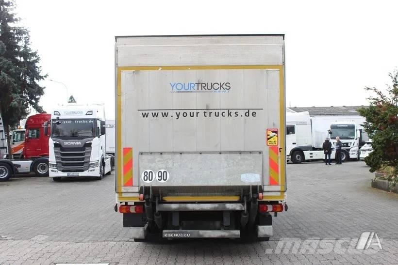 Mercedes-Benz Atego 818 - 8T--010 Camiones con caja de remolque