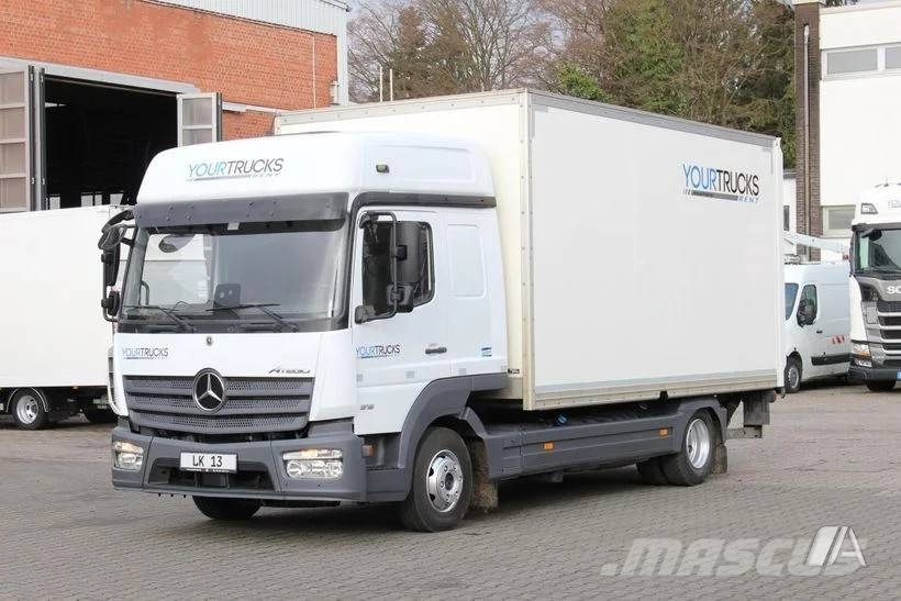 Mercedes-Benz Atego 818 - 8T--010 Camiones con caja de remolque