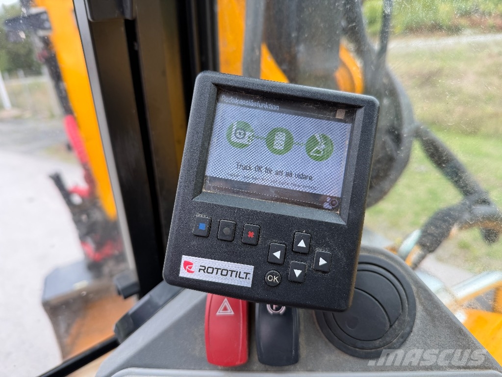 JCB 110 W Hydradig med vagn och mycket redskap Escavatori gommati