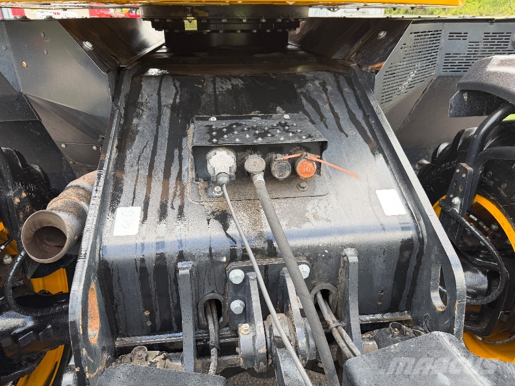 JCB 110 W Hydradig med vagn och mycket redskap Escavatori gommati