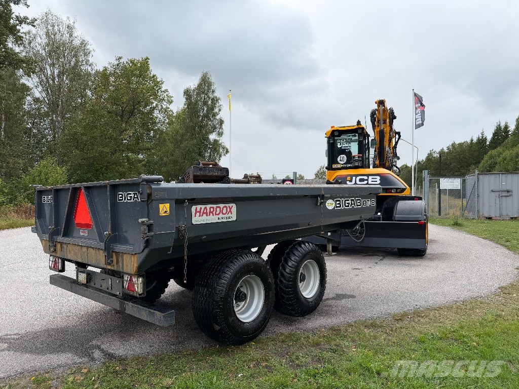 JCB 110 W Hydradig med vagn och mycket redskap Escavatori gommati