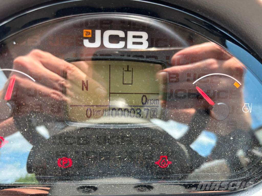 JCB 409 لوادر بعجل