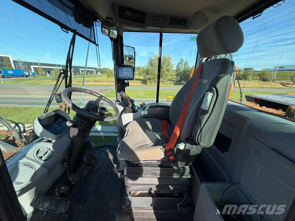 Doosan DL380-7 Kolesni nakladalci