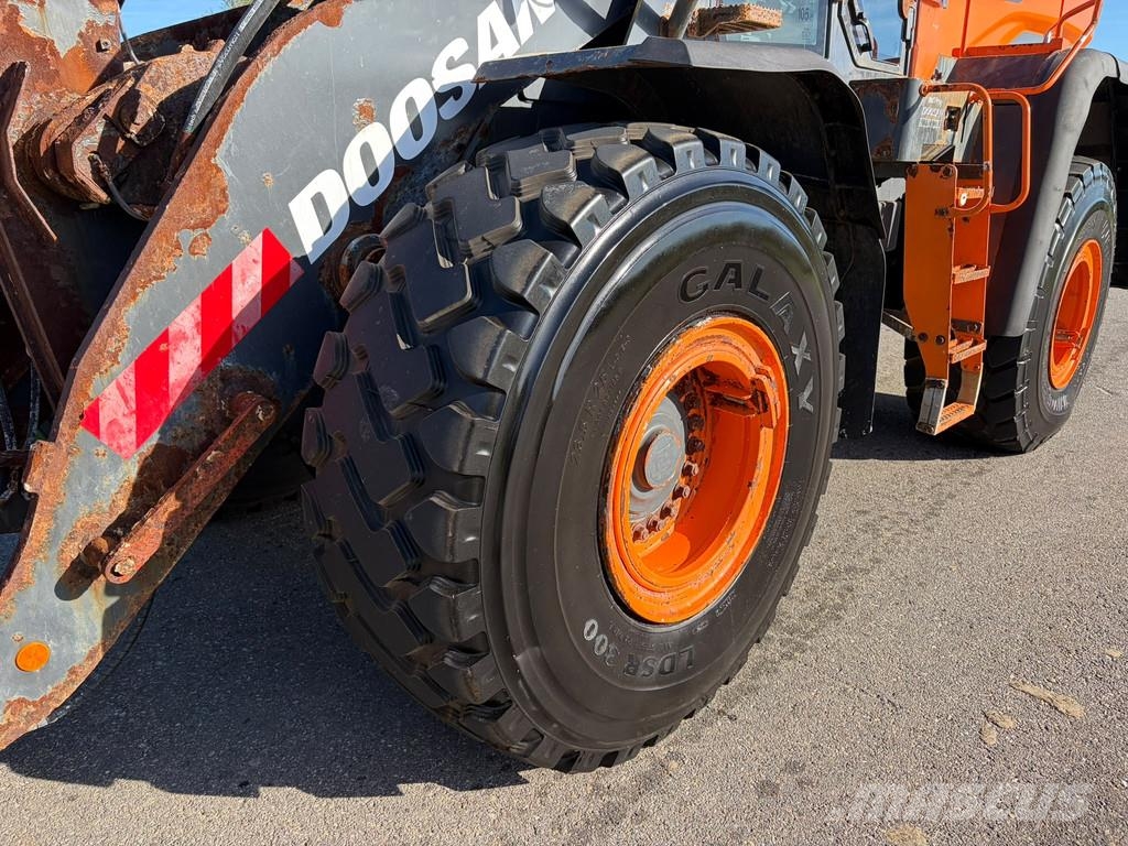 Doosan DL380-7 Kolesni nakladalci
