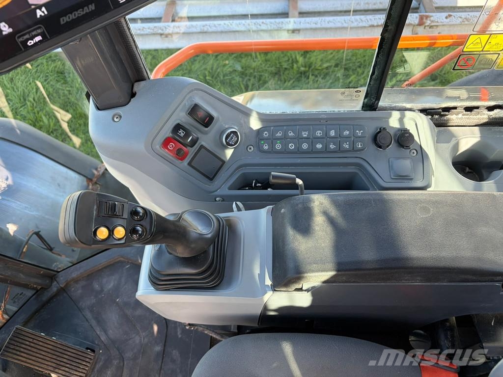 Doosan DL380-7 Kolesni nakladalci