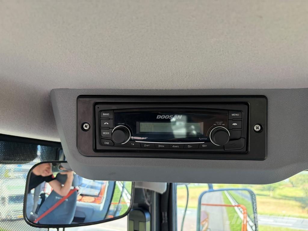 Doosan DL380-7 Kolesni nakladalci