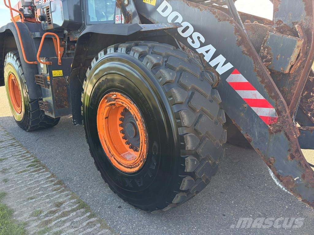 Doosan DL380-7 Kolesni nakladalci