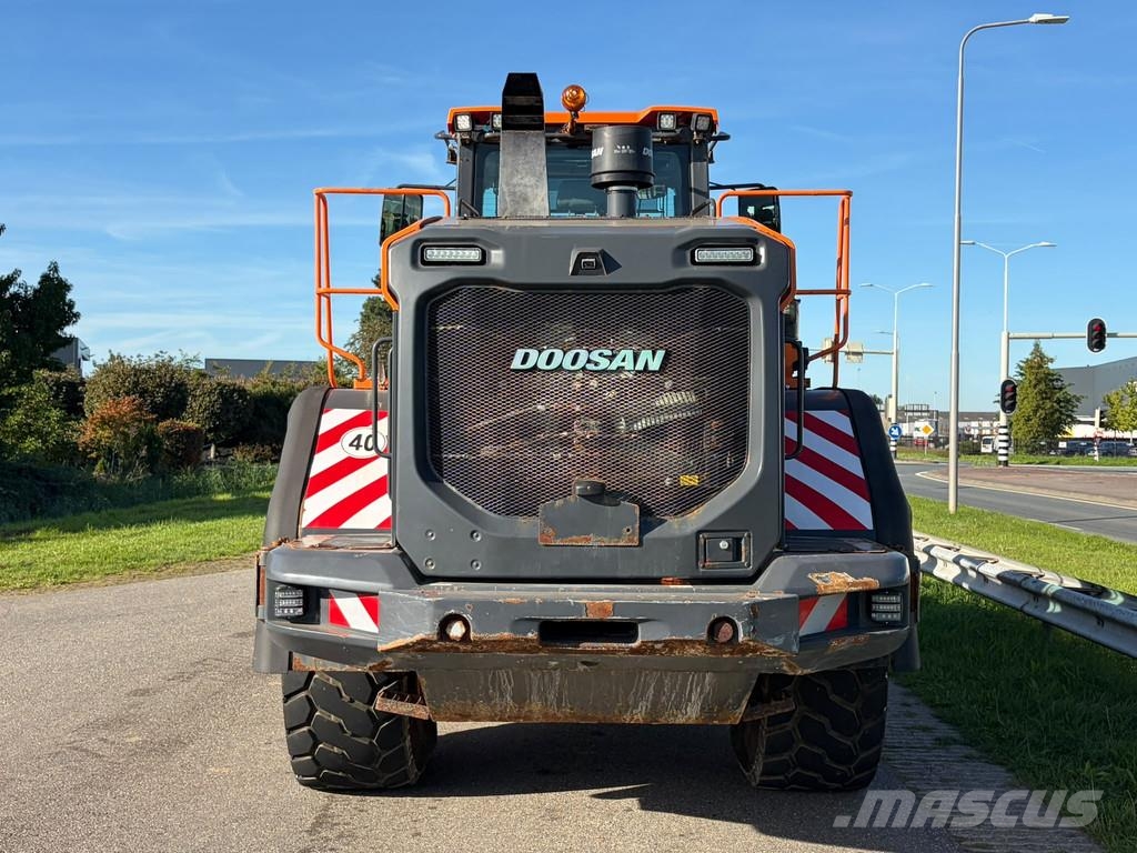 Doosan DL380-7 Kolesni nakladalci