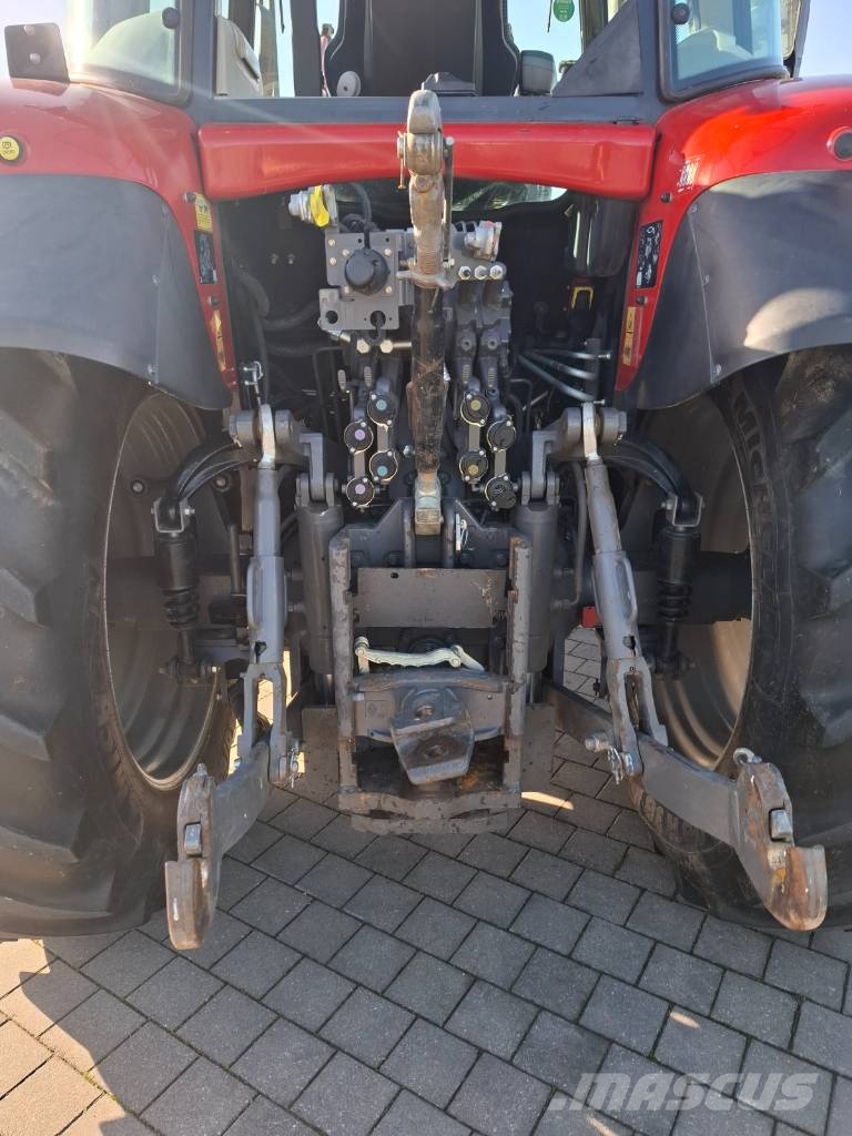Massey Ferguson 6713S + FL Трактори