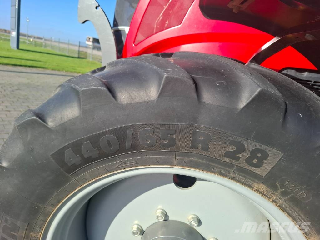 Massey Ferguson 6713S + FL Трактори