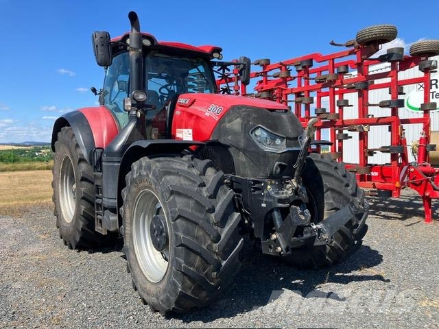 Case IH Optum 300 CVX Traktory
