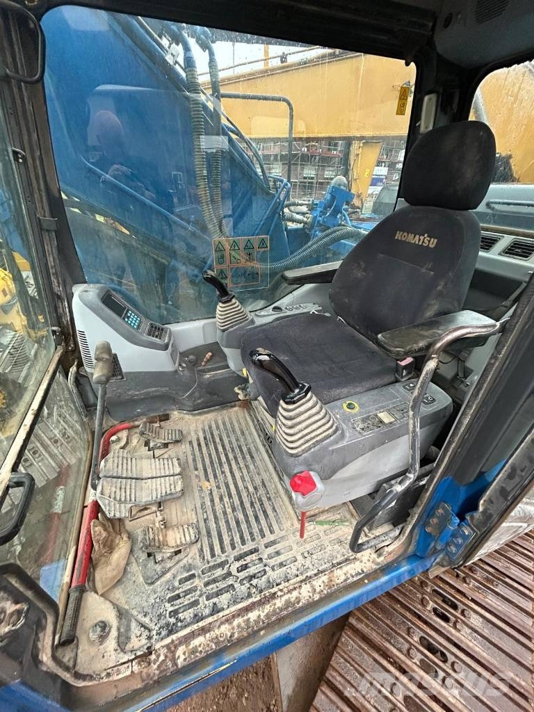 Komatsu PC 210 LC-7 حفارات زحافة