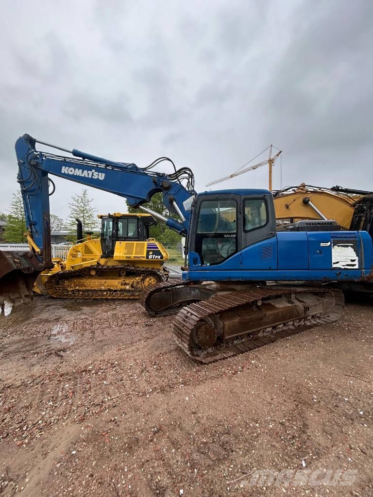 Komatsu PC 210 LC-7 حفارات زحافة