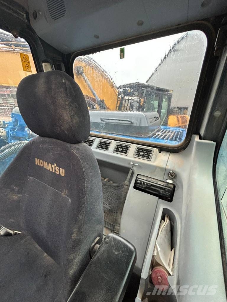 Komatsu PC 210 LC-7 حفارات زحافة
