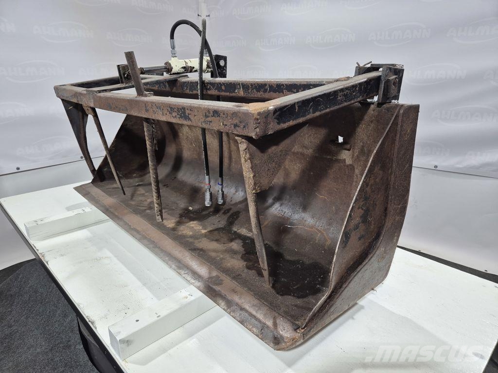 Ahlmann AZ45/AS600 puinbak met bovenklem Kašike / Korpe