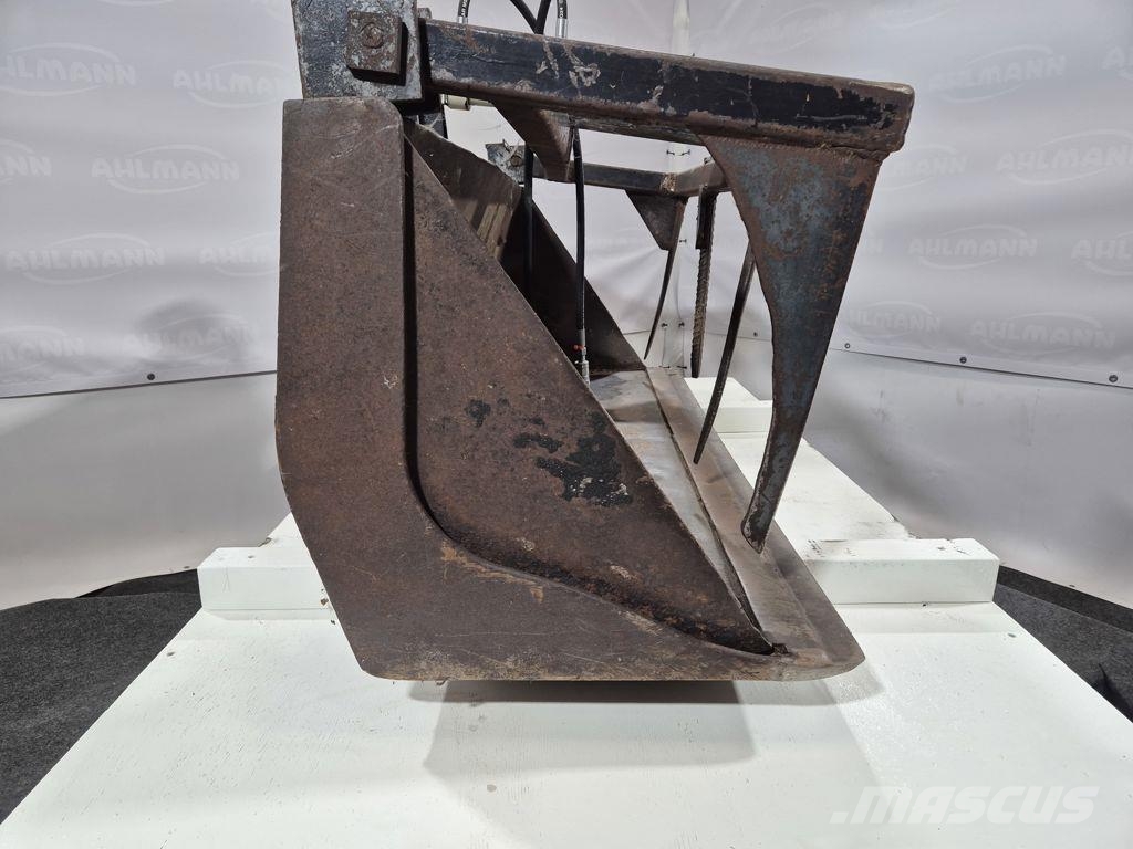 Ahlmann AZ45/AS600 puinbak met bovenklem Kašike / Korpe