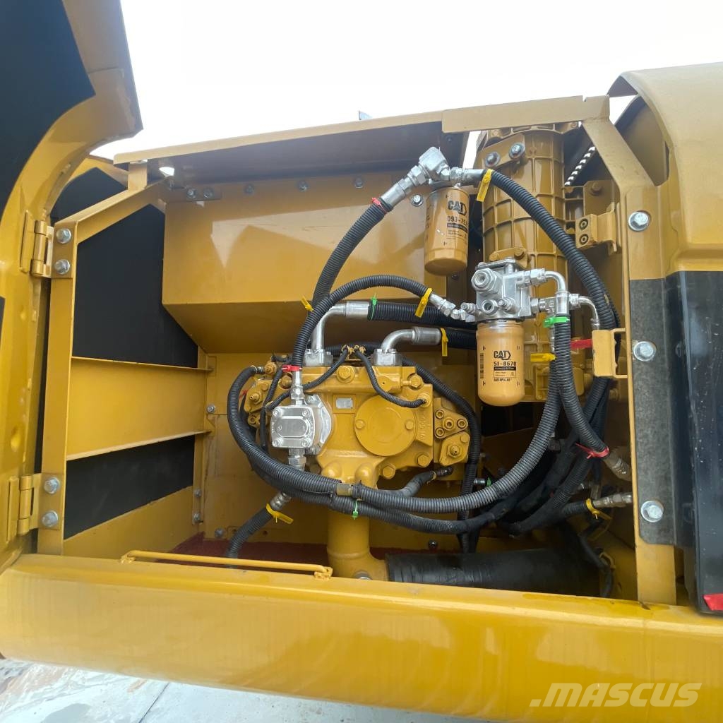 CAT 320 C L Pelle sur chenilles