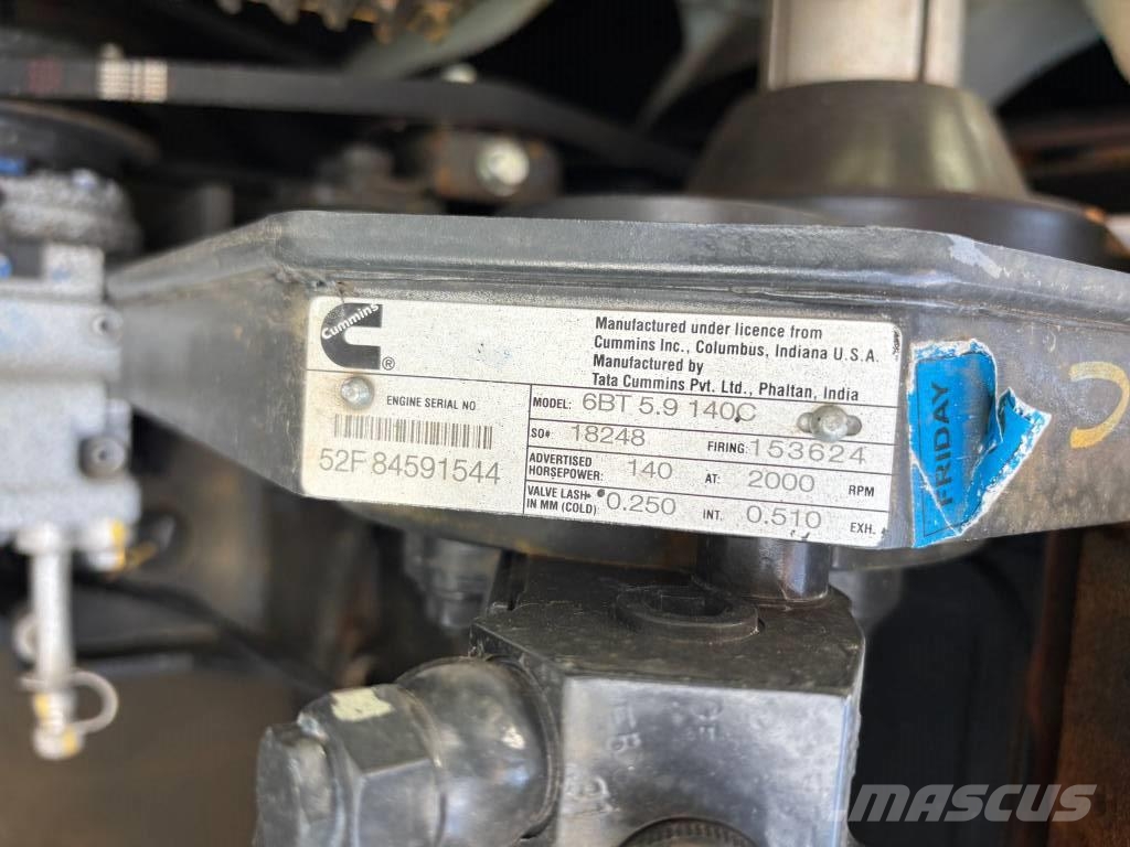 Hyundai R 245 LR (New / Non CE Certified) Escavatori a lunga portata