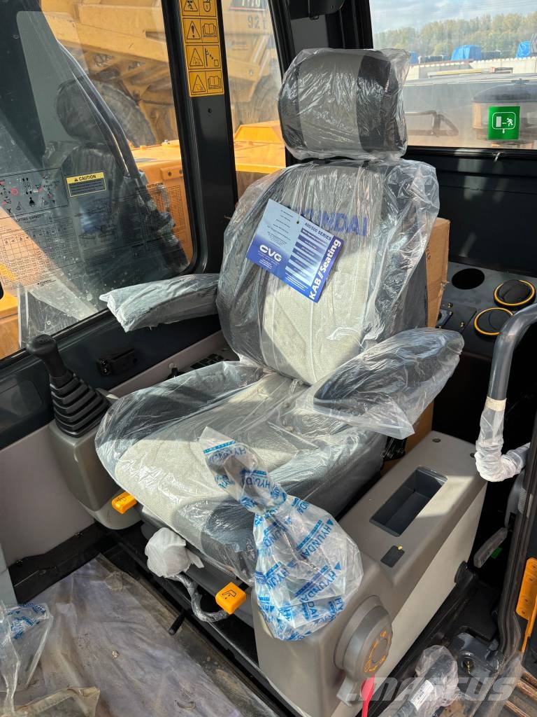 Hyundai R 245 LR (New / Non CE Certified) Escavatori a lunga portata
