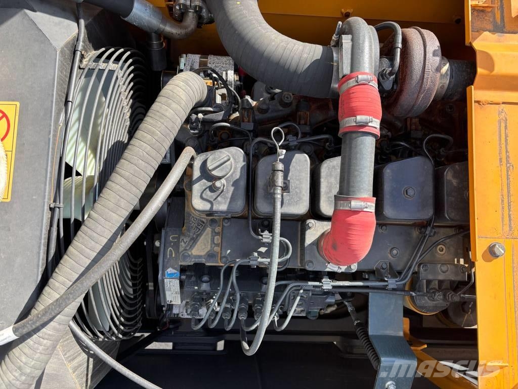 Hyundai R 245 LR (New / Non CE Certified) Escavatori a lunga portata