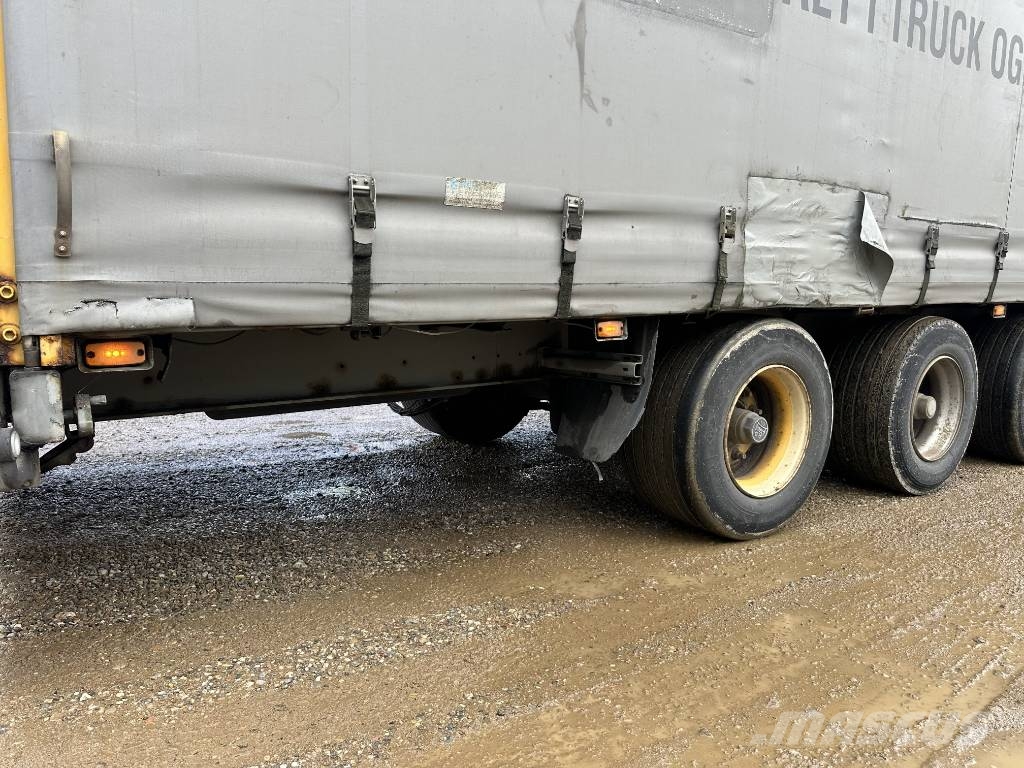 Schmitz Machine transport trailer with big ramp Autotransporter