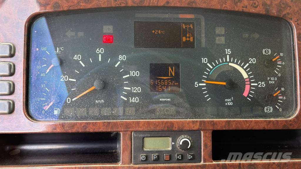 Mercedes-Benz ACTROS 2043 AS 4x4 tractor unit - tipp hyd. Тягачі
