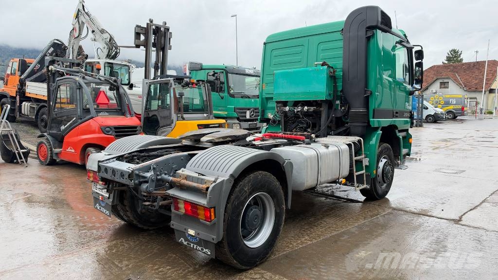 Mercedes-Benz ACTROS 2043 AS 4x4 tractor unit - tipp hyd. Sattelzugmaschinen