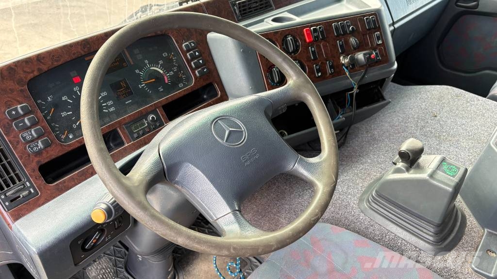 Mercedes-Benz ACTROS 2043 AS 4x4 tractor unit - tipp hyd. Тягачі