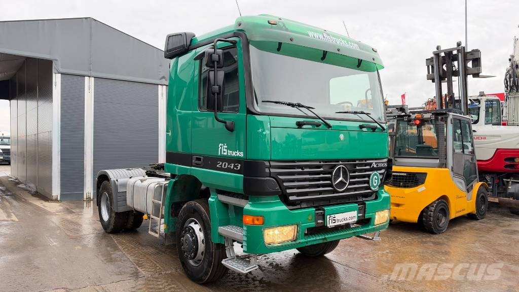 Mercedes-Benz ACTROS 2043 AS 4x4 tractor unit - tipp hyd. Sattelzugmaschinen