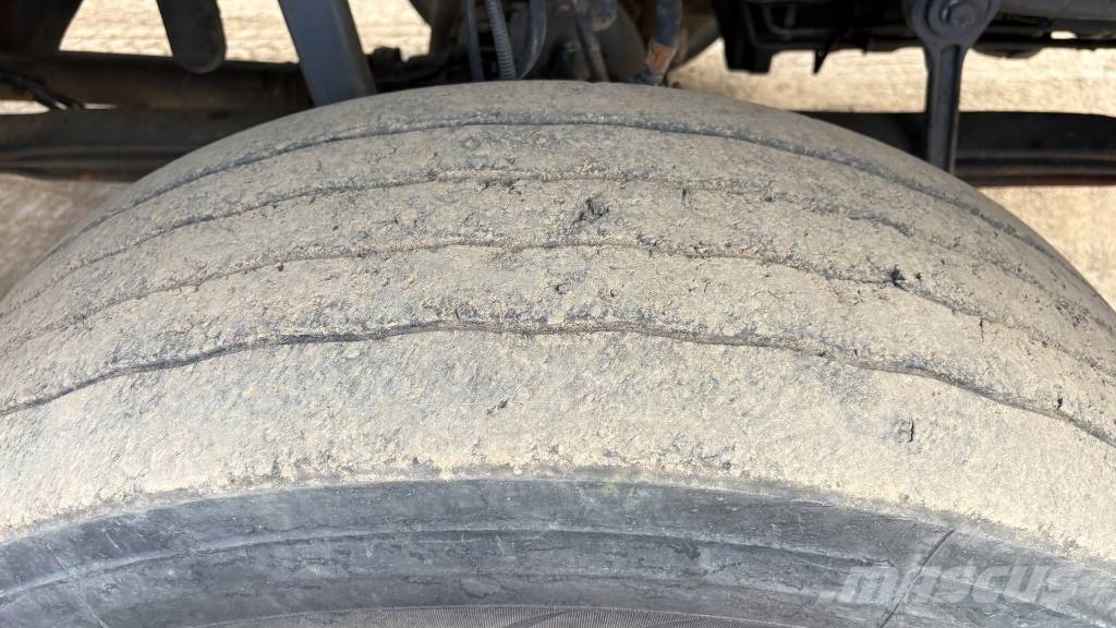 Mercedes-Benz ACTROS 2043 AS 4x4 tractor unit - tipp hyd. Тягачі