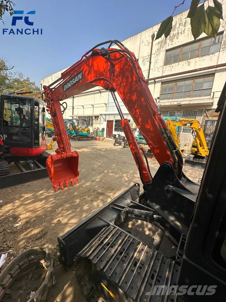 Doosan DX 55 Εκσκαφάκι (διαβολάκι) < 7t