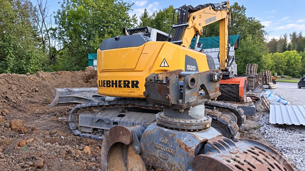 Liebherr R 920Compact Litronic Raupenbagger