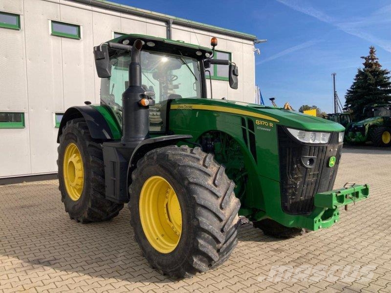 John Deere 8370R Traktorid