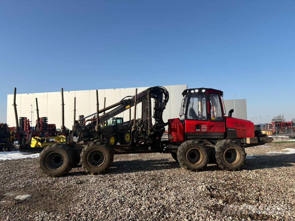 Komatsu 845 Forvarderi