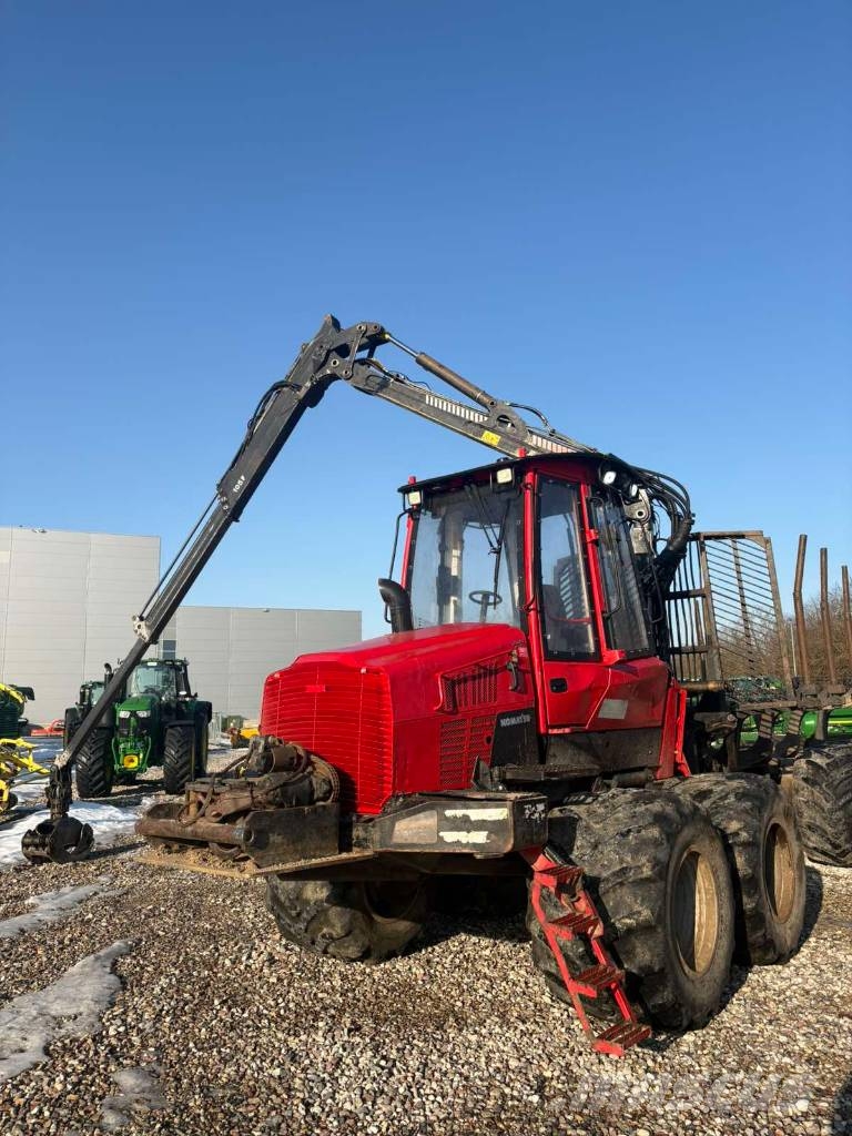 Komatsu 845 Forvarderi