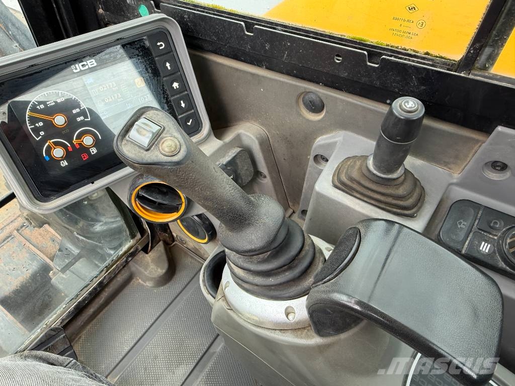 JCB 48Z-1 - Hammer Lines / Quick Coupler حفارات صغيرة أقل من 7 طن (حفارات صغيرة)