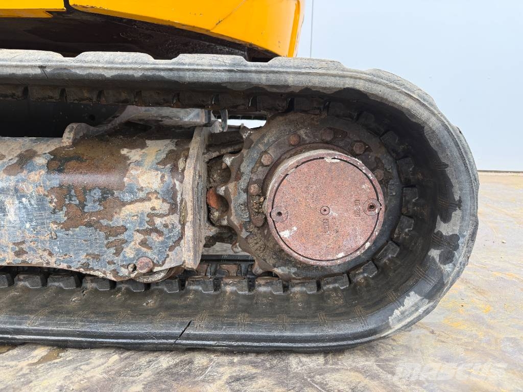 JCB 48Z-1 - Hammer Lines / Quick Coupler حفارات صغيرة أقل من 7 طن (حفارات صغيرة)