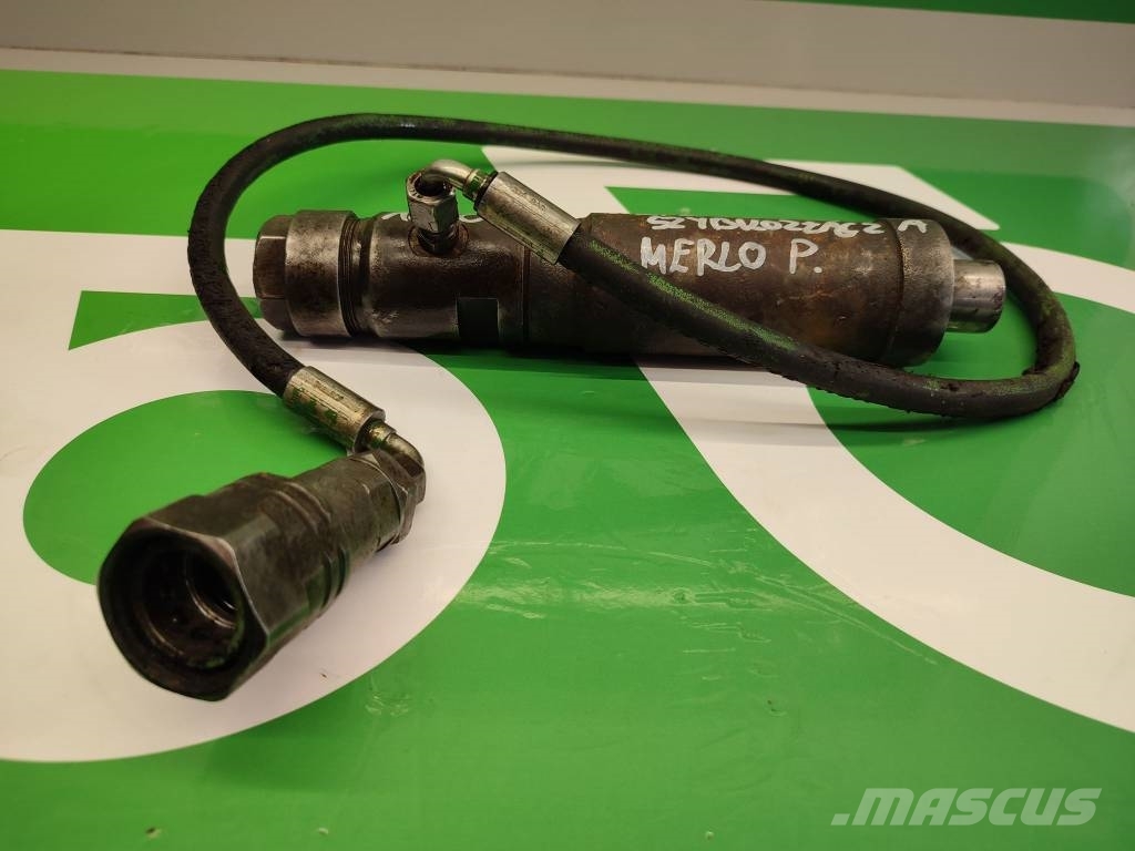 Merlo P40.7 Bucket/Attachment Lockout Cylinder 063412 섀시 및 서스펜션