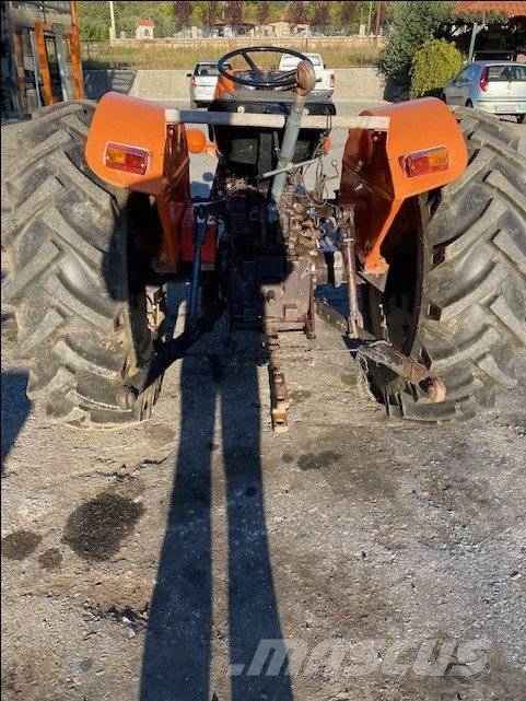 Fiat UNIVERSAL 445 S Tracteur