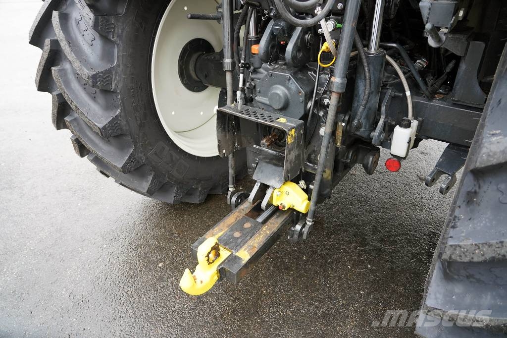 New Holland T5.140 AC / FGK27H Traktori