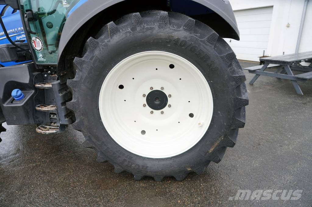 New Holland T5.140 AC / FGK27H Traktori