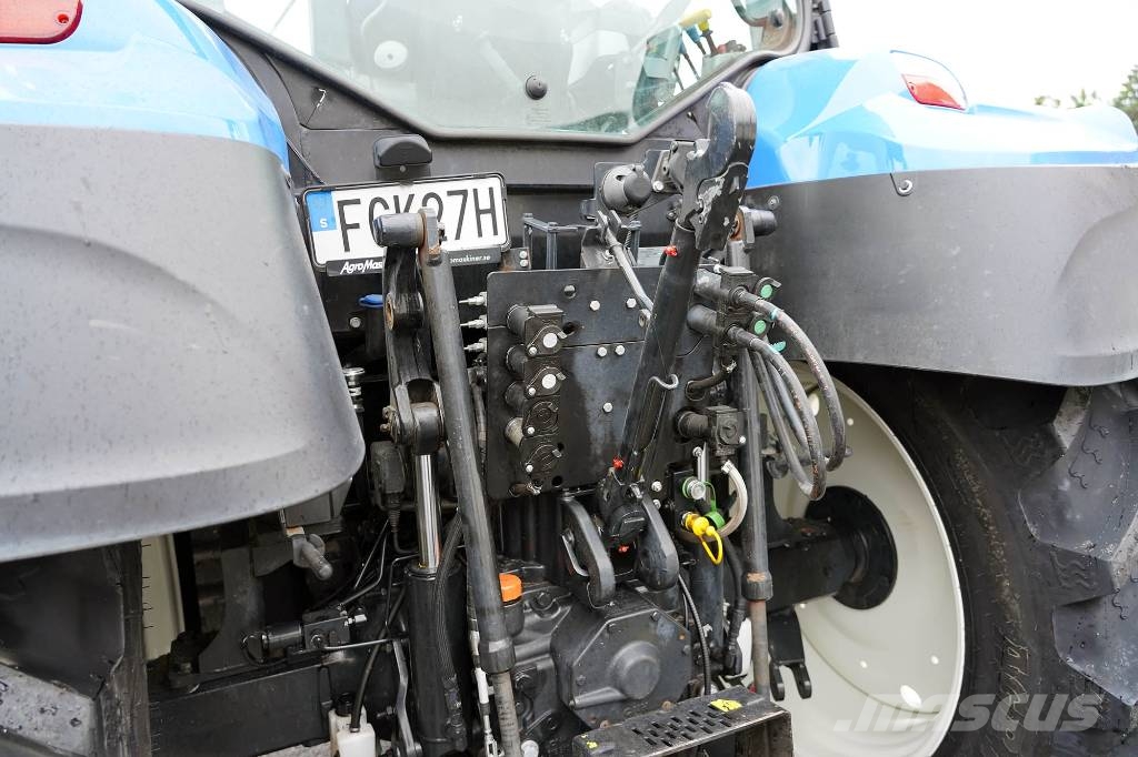 New Holland T5.140 AC / FGK27H Traktori