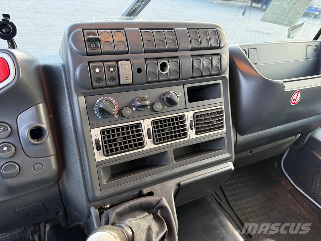 Iveco EuroCargo ML 100E18W - Euro 5 - 4X4 - Bakwagen - D Bakwagens met gesloten opbouw