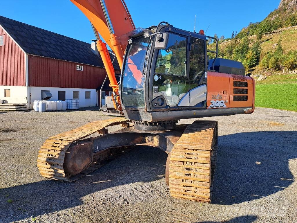 Hitachi ZX 300 LC-6 Beltegraver