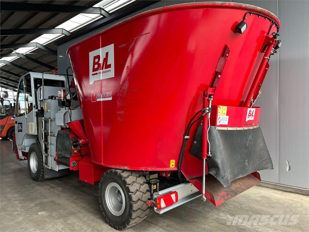 BvL - van Lengerich V-Mix Drive Maximus Plus 13N-1S Rehuvaunut