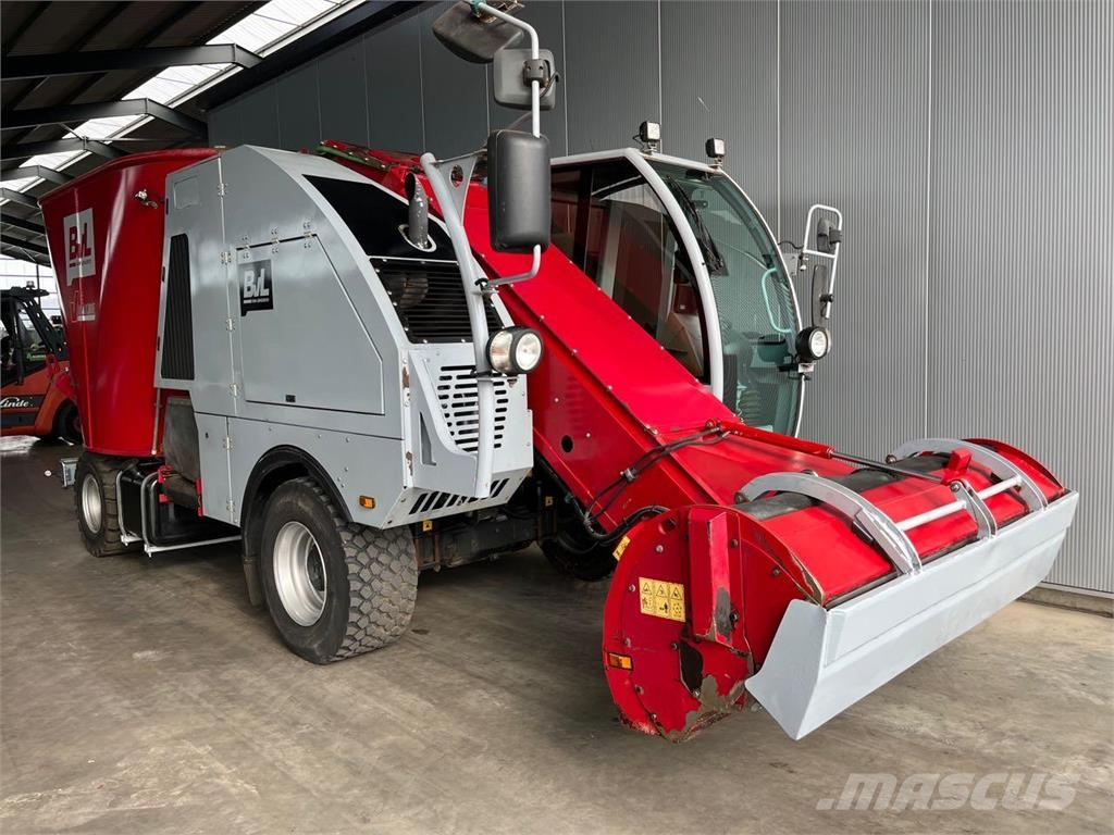 BvL - van Lengerich V-Mix Drive Maximus Plus 13N-1S Rehuvaunut