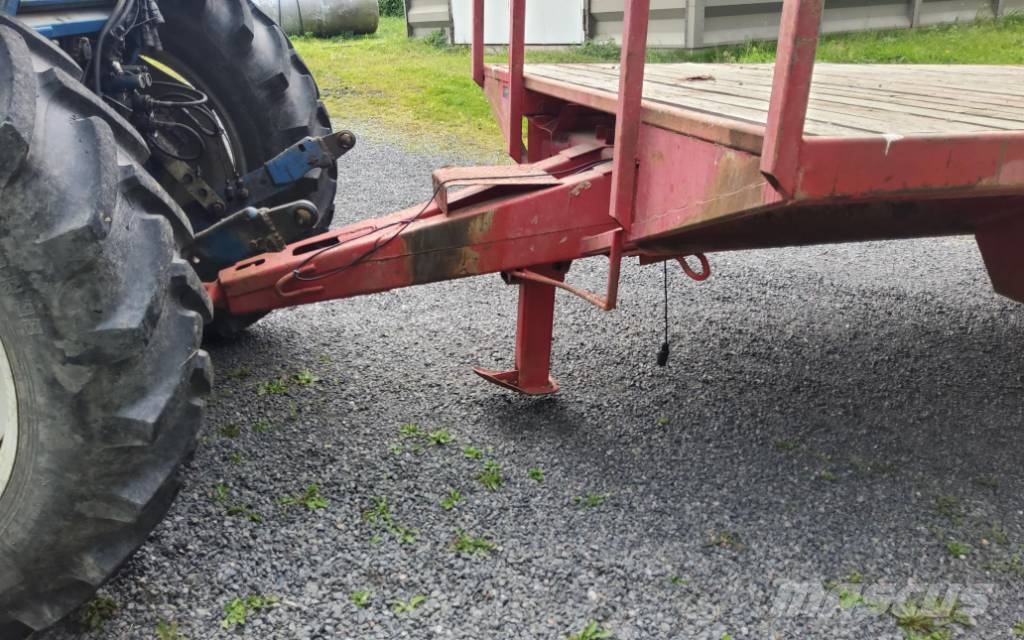 Omatekoinen Paali/laatikkovaunu Plateau à paille