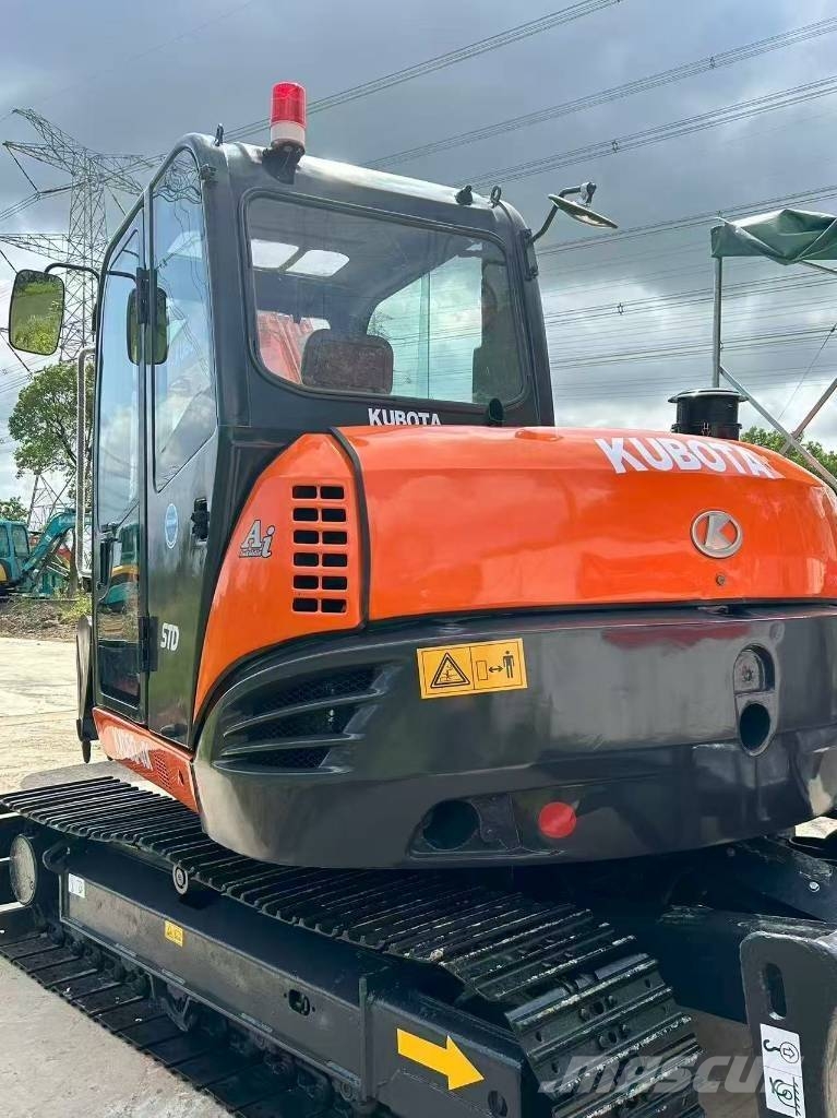 Kubota KX 080 中型挖掘机